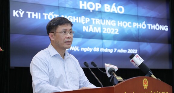 Bộ GD&ĐT chuyển Bộ Công an làm rõ nghi vấn lộ, lọt đề thi Ngữ văn, Toán