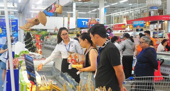 Bảo vệ người tiêu dùng: Doanh nghiệp bán lẻ vào cuộc mạnh mẽ