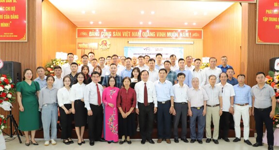 Tạp chí Đồng Hành Việt: Kỷ niệm 98 năm Ngày Báo chí Cách mạng Việt Nam