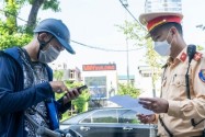 Hà Nội: Ứng dụng công nghệ thông tin để cấp giấy đi đường