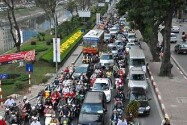 Hoàn thiện khung pháp lý quản lý phương tiện cơ giới đưa vào Việt Nam du lịch